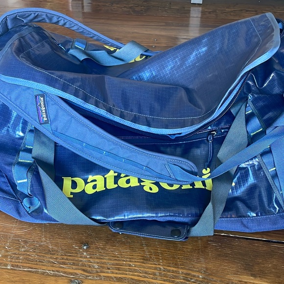 Patagonia 90L black hole duffle bag - Picture 2 of 4